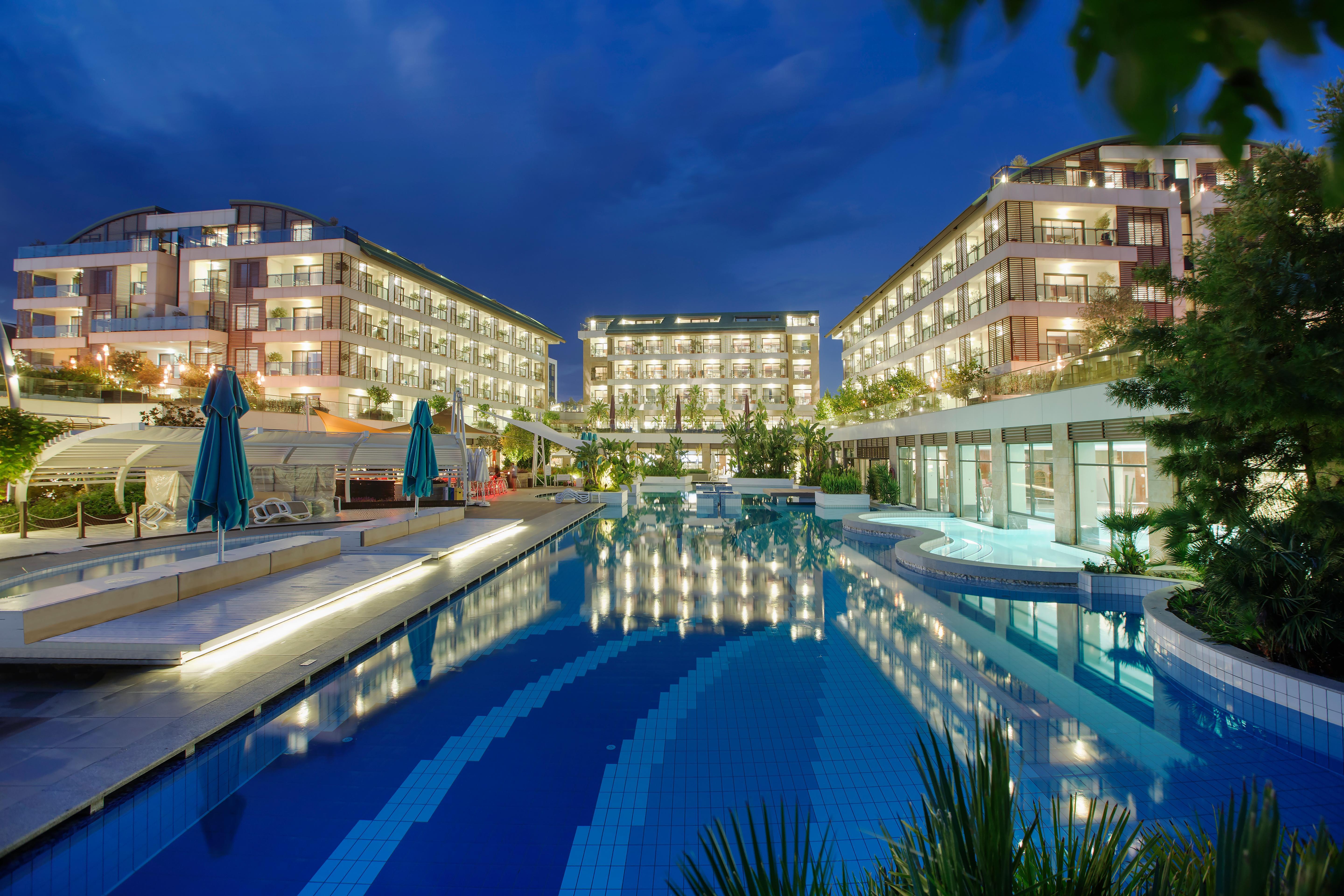 Blue Side Only Adult 16 Hotel Exterior photo